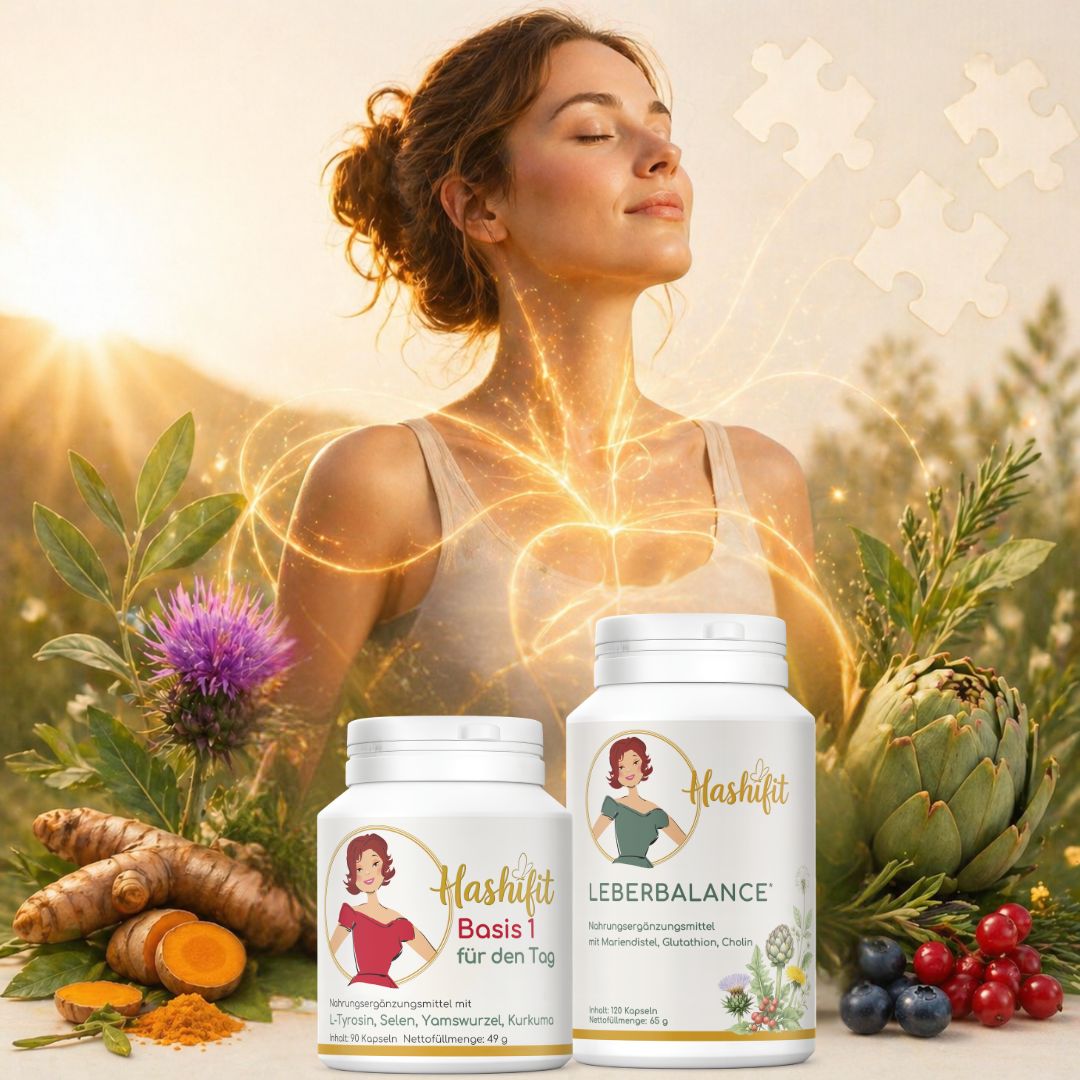 Hashifit Basis 1 und LeberBalance Kombination mit ruhiger Frau im warmen Licht, umgeben von Mariendistel, Artischocke und Kurkuma, symbolisiert innere Struktur und Stoffwechsel-Balance